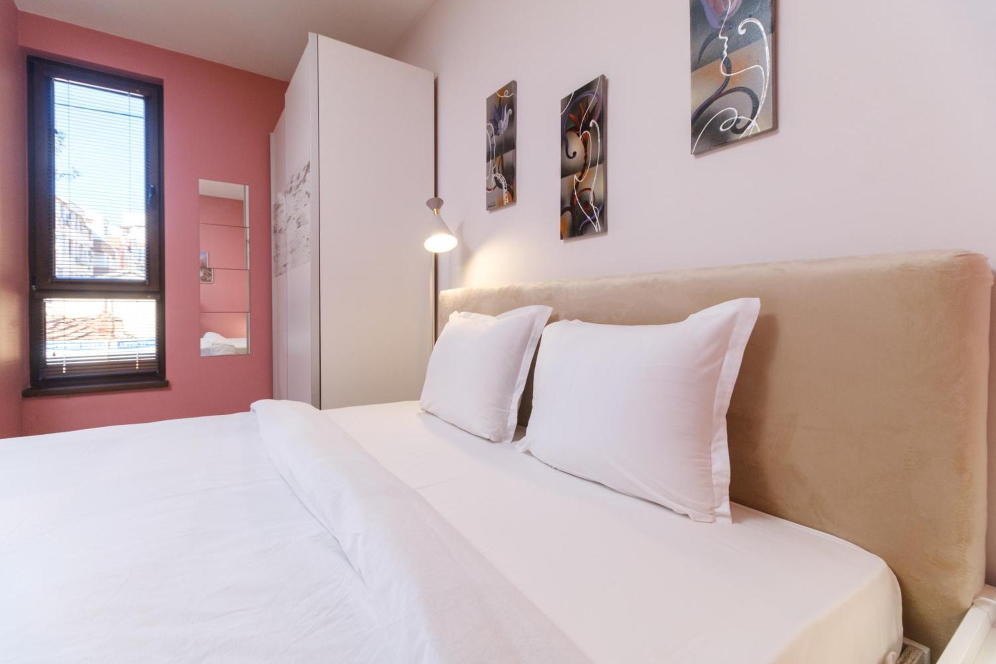 Riverside 2-Bedroom Apartment Plovdiv Kültér fotó