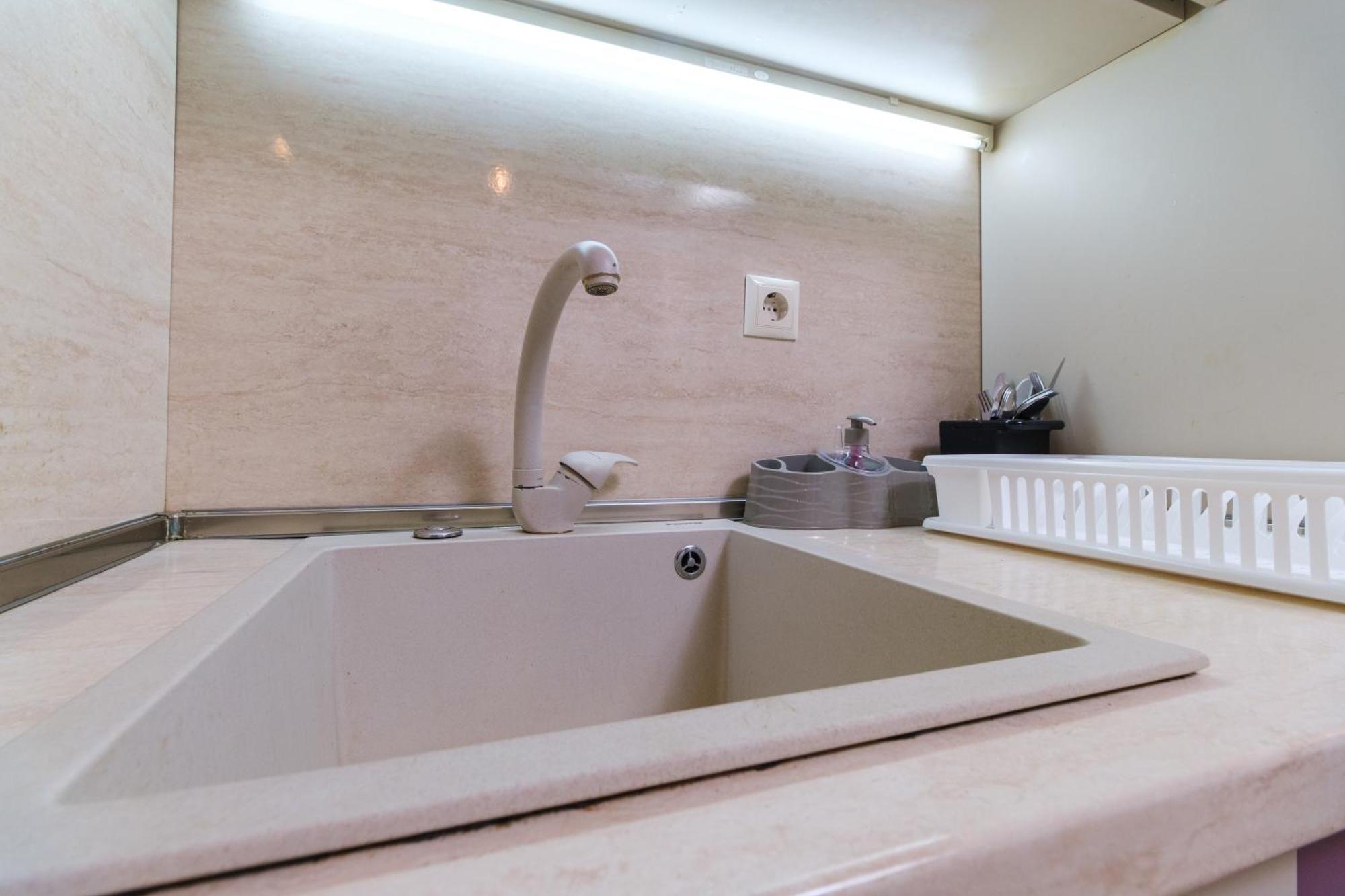 Riverside 2-Bedroom Apartment Plovdiv Kültér fotó