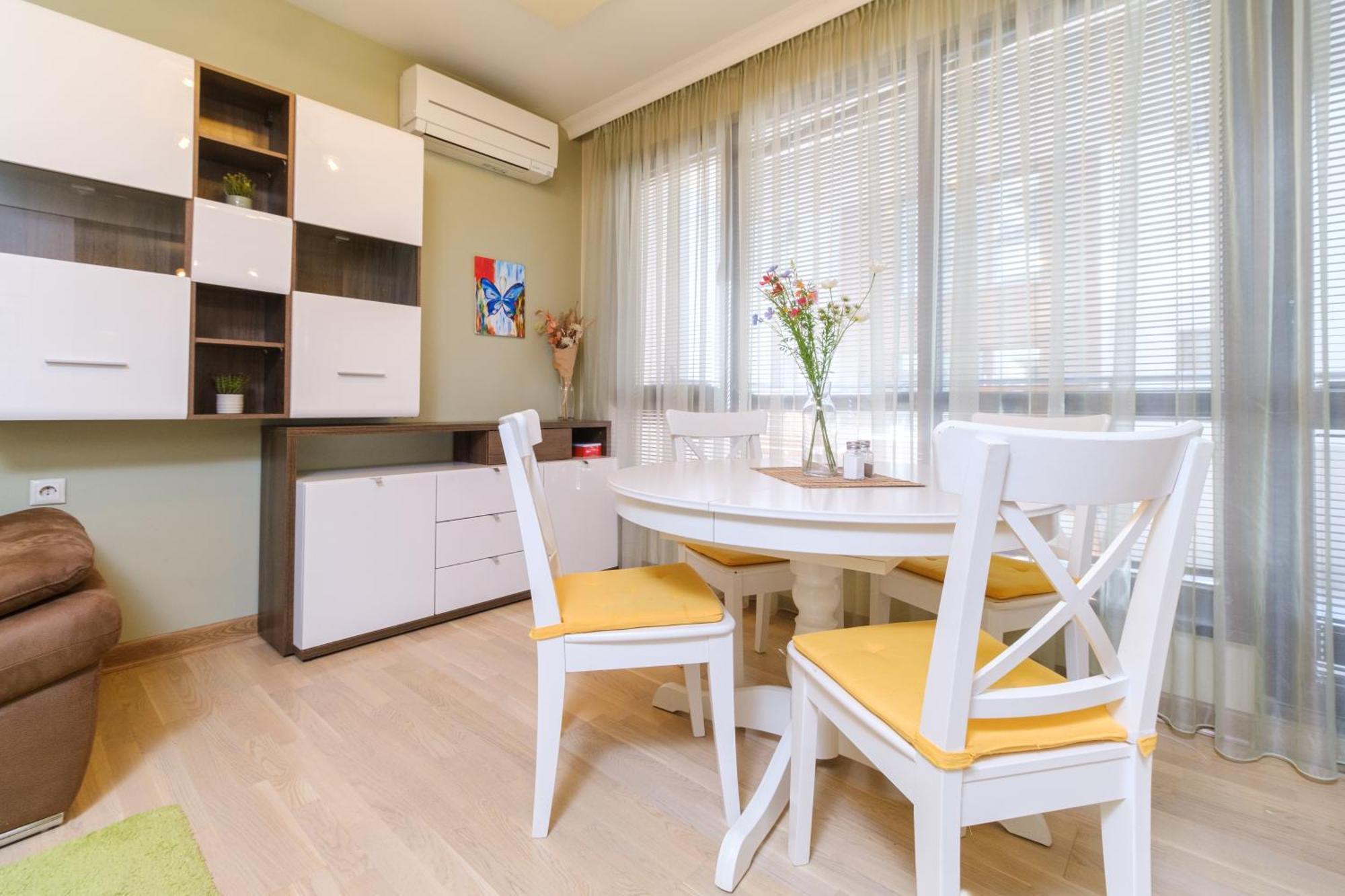 Riverside 2-Bedroom Apartment Plovdiv Kültér fotó