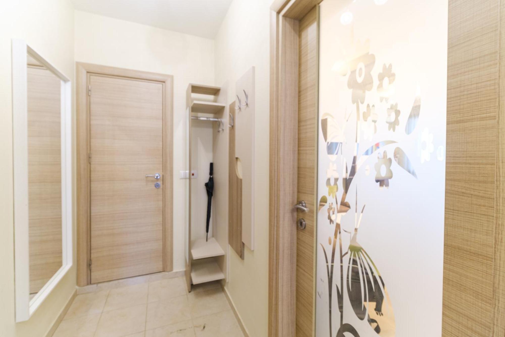 Riverside 2-Bedroom Apartment Plovdiv Kültér fotó