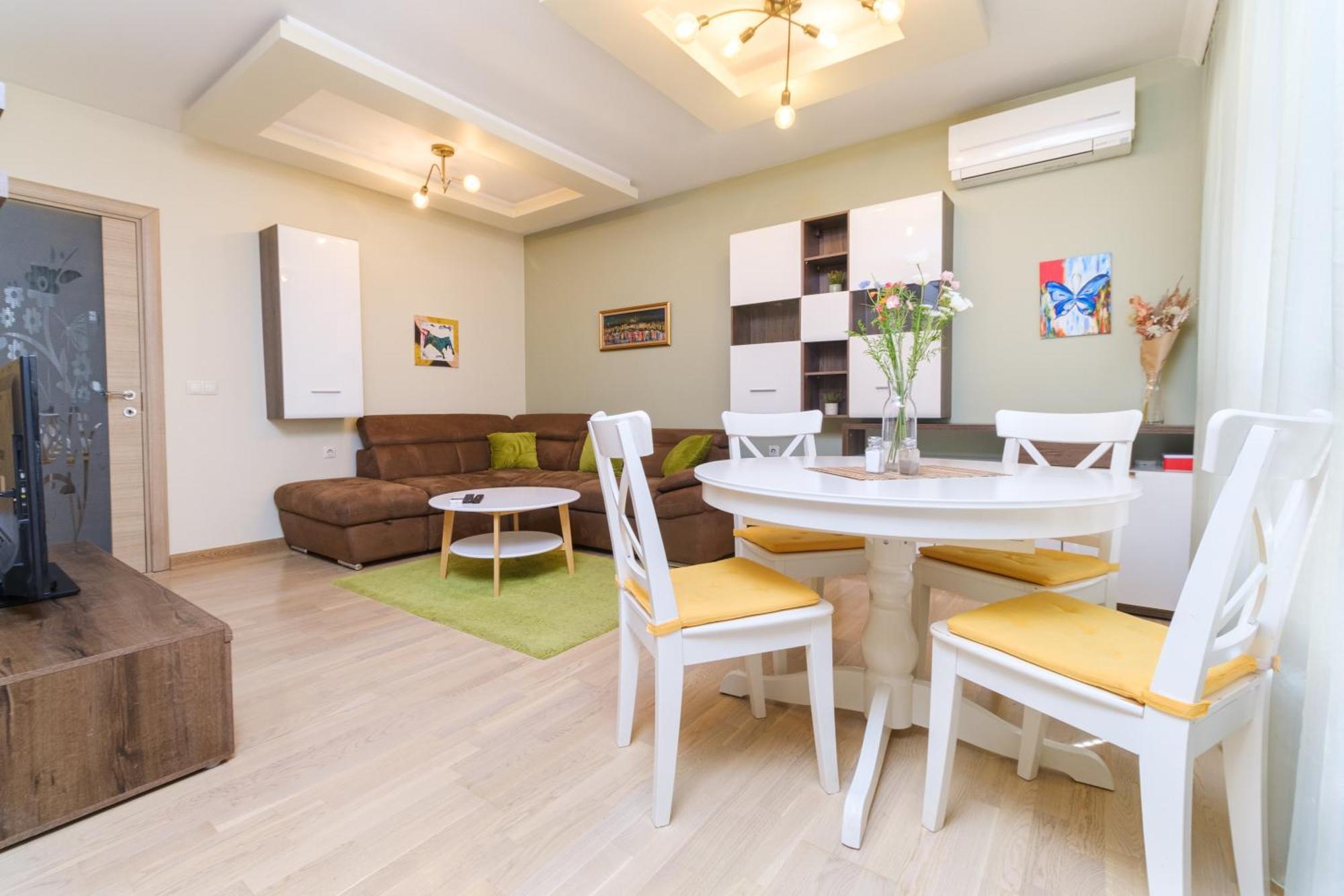 Riverside 2-Bedroom Apartment Plovdiv Kültér fotó